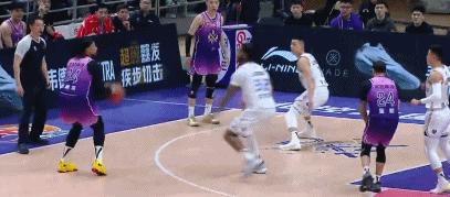 星空体育APPCBA战报：克里斯29分里勒22+6+8山东118114北控(图2)