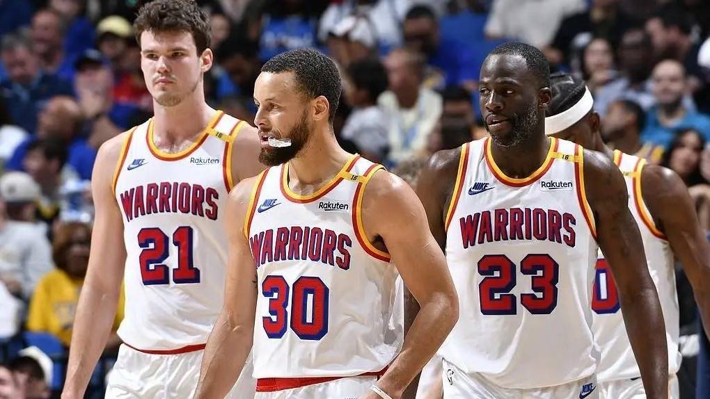 星空体育APPNBA3月5日赛事前瞻：18队激战谁将闪耀赛场？(图5)