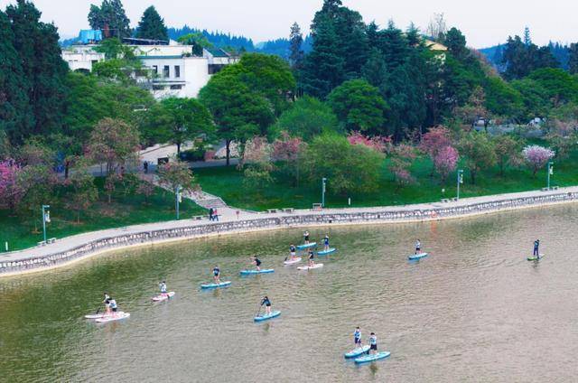 星空体育入口2025年云南省“体育赛事进景区进街区进商圈”系列活动启动(图1)