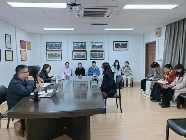 星空体育APP导师选人像相亲合眼缘比分数重要百倍(图3)